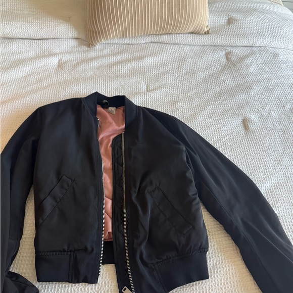 Divided Black Jacket with Pink Lining - Picture 4 of 4